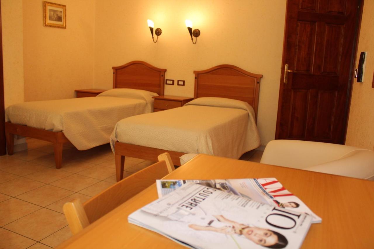 Hotel Ristorante L'Avvenire Gizzeria Luaran gambar