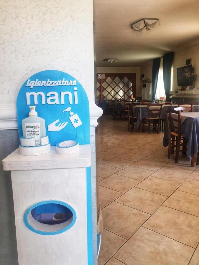 Hotel Ristorante L'Avvenire Gizzeria Luaran gambar
